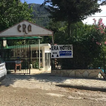 Era Singles Hotel